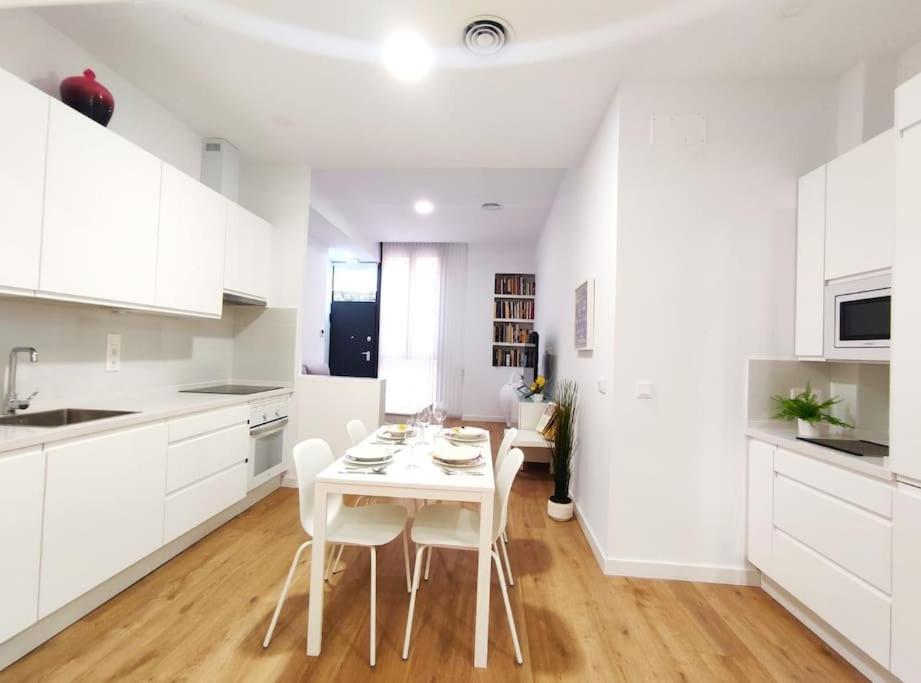 La Casa Del Artista A Apartment Севиля Екстериор снимка